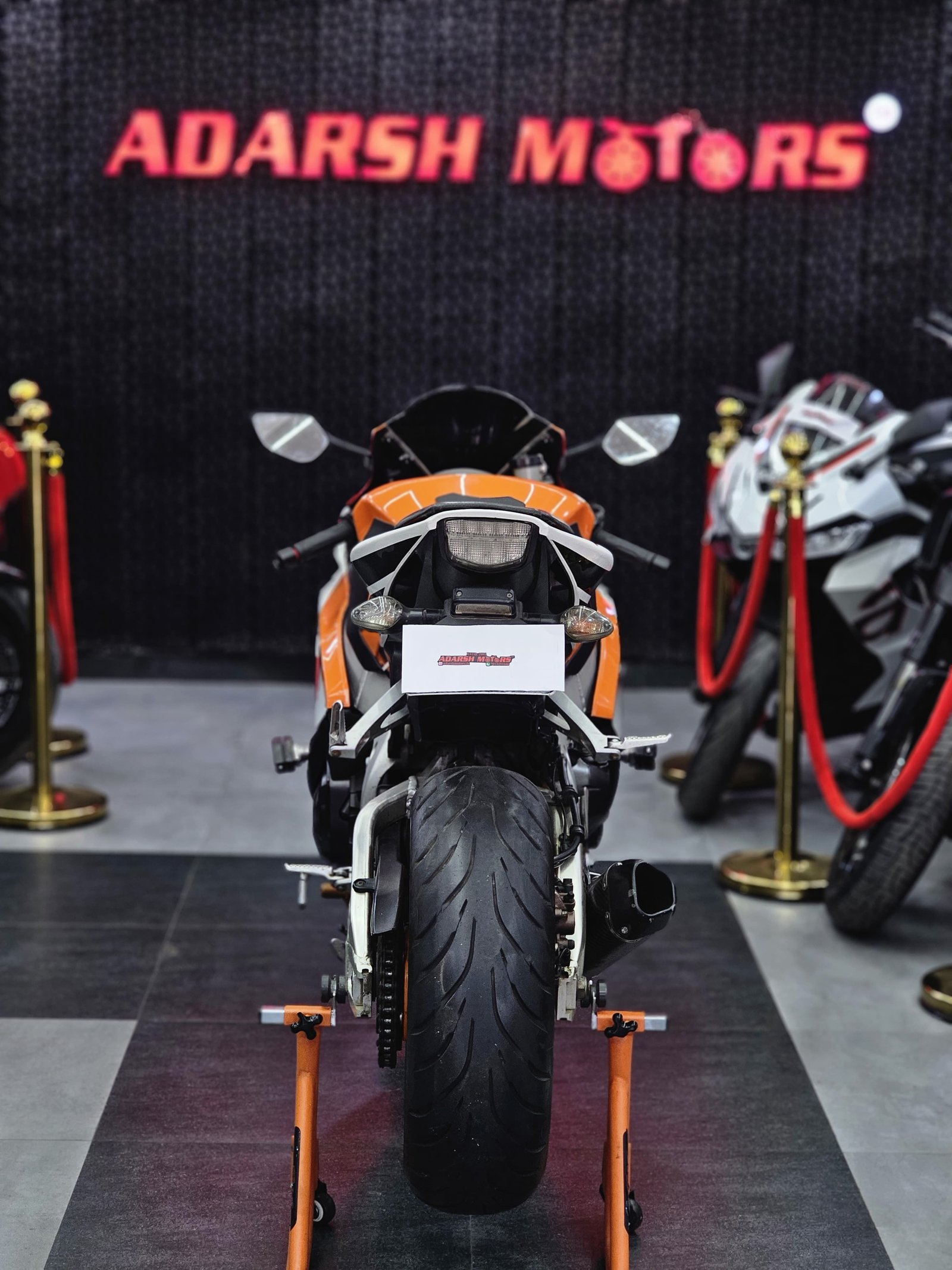 Honda CBR 1000RR Fire blade - Image 4