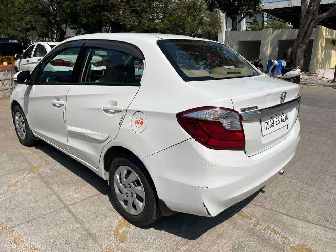 Honda AMAZE  SX MT iDtec - Image 3