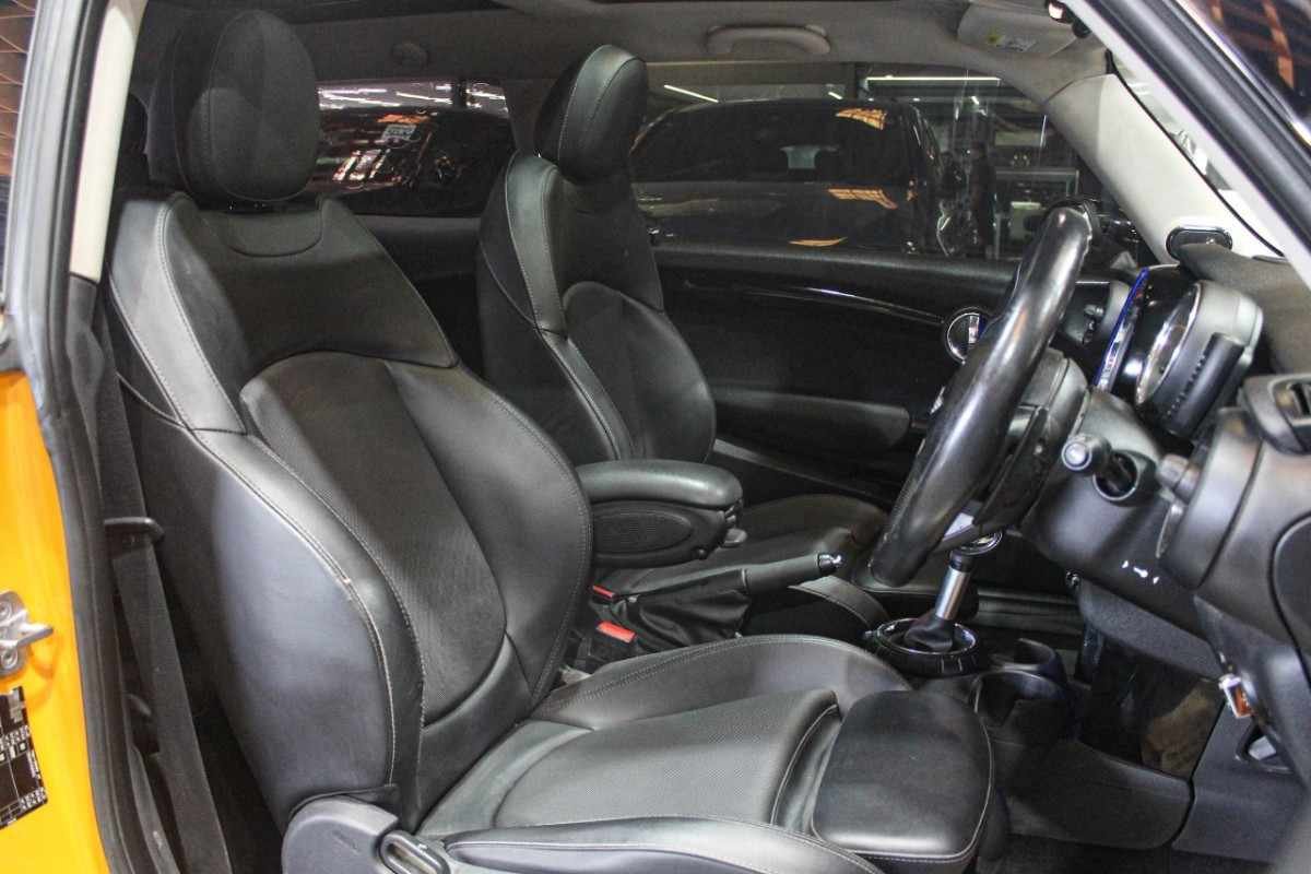 Mini Cooper JCW - Image 7