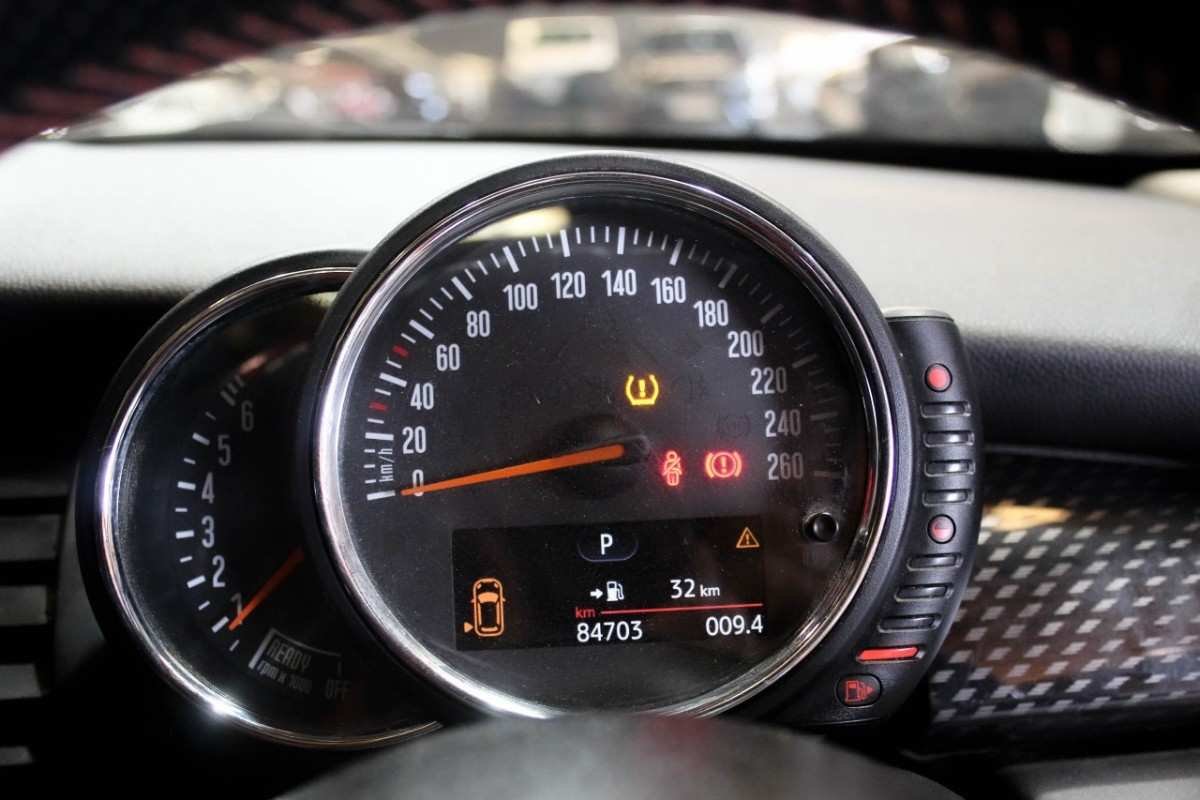 Mini Cooper JCW - Image 9