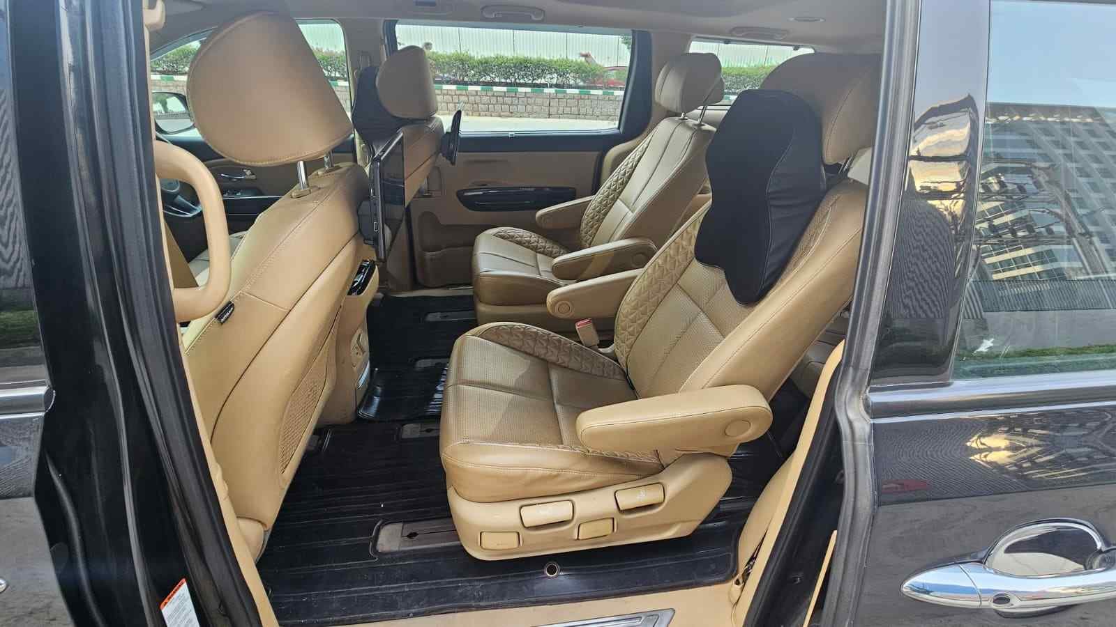 Kia Carnival Limousine+ Diesel Automatic - Image 10