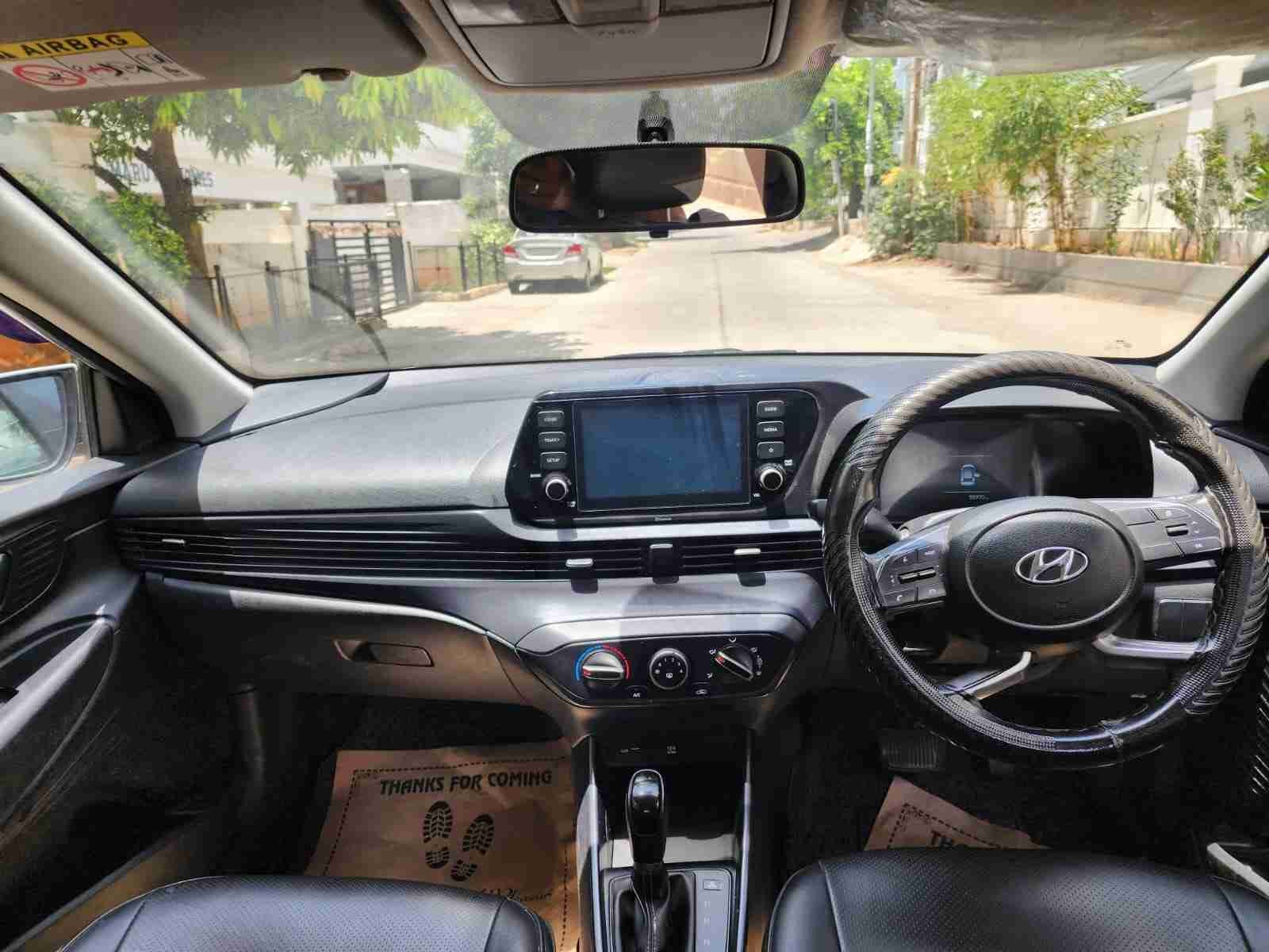 Hyundai i20 Sportz Petrol Automatic - Image 6