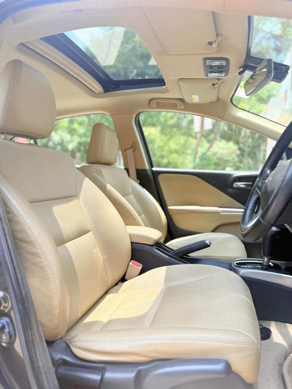 Honda Ctiy ZX CVT - Image 7