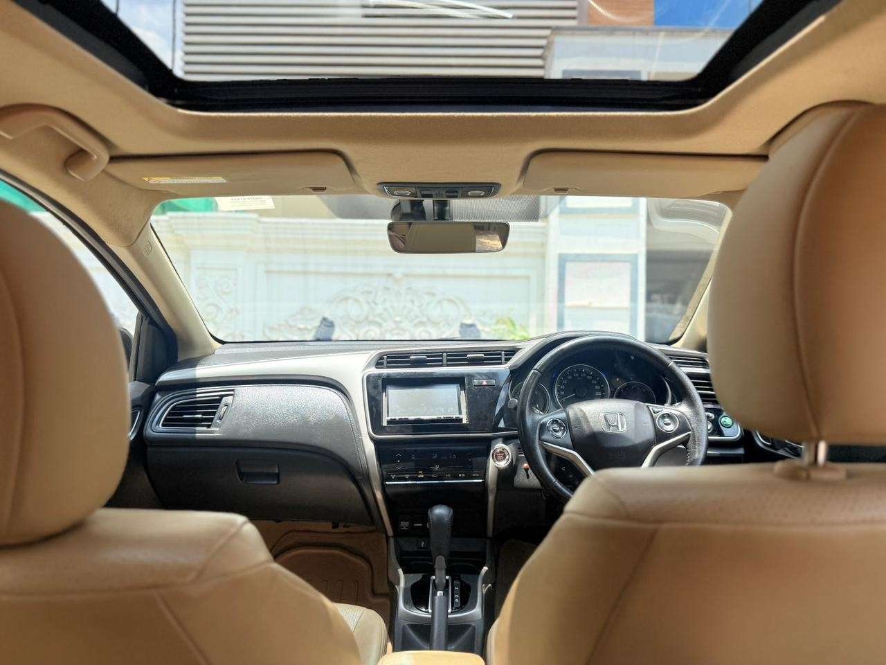 Honda Ctiy ZX CVT - Image 9