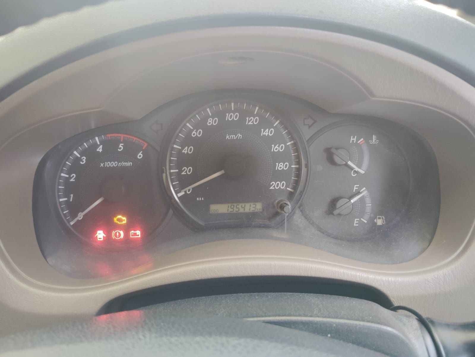 Toyota Innova 2.5GX Diesel Manual - Image 4