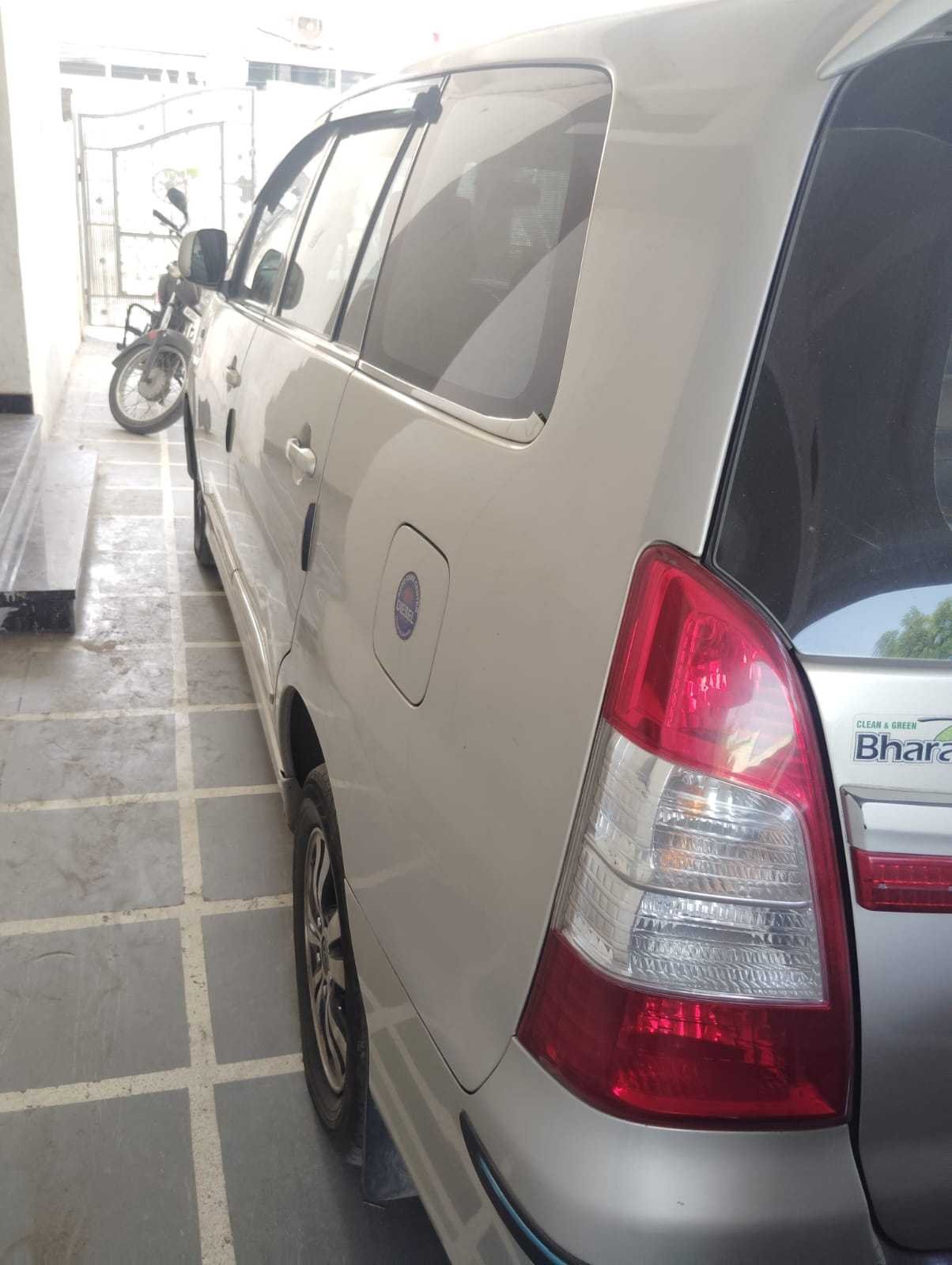 Toyota Innova 2.5GX Diesel Manual - Image 3