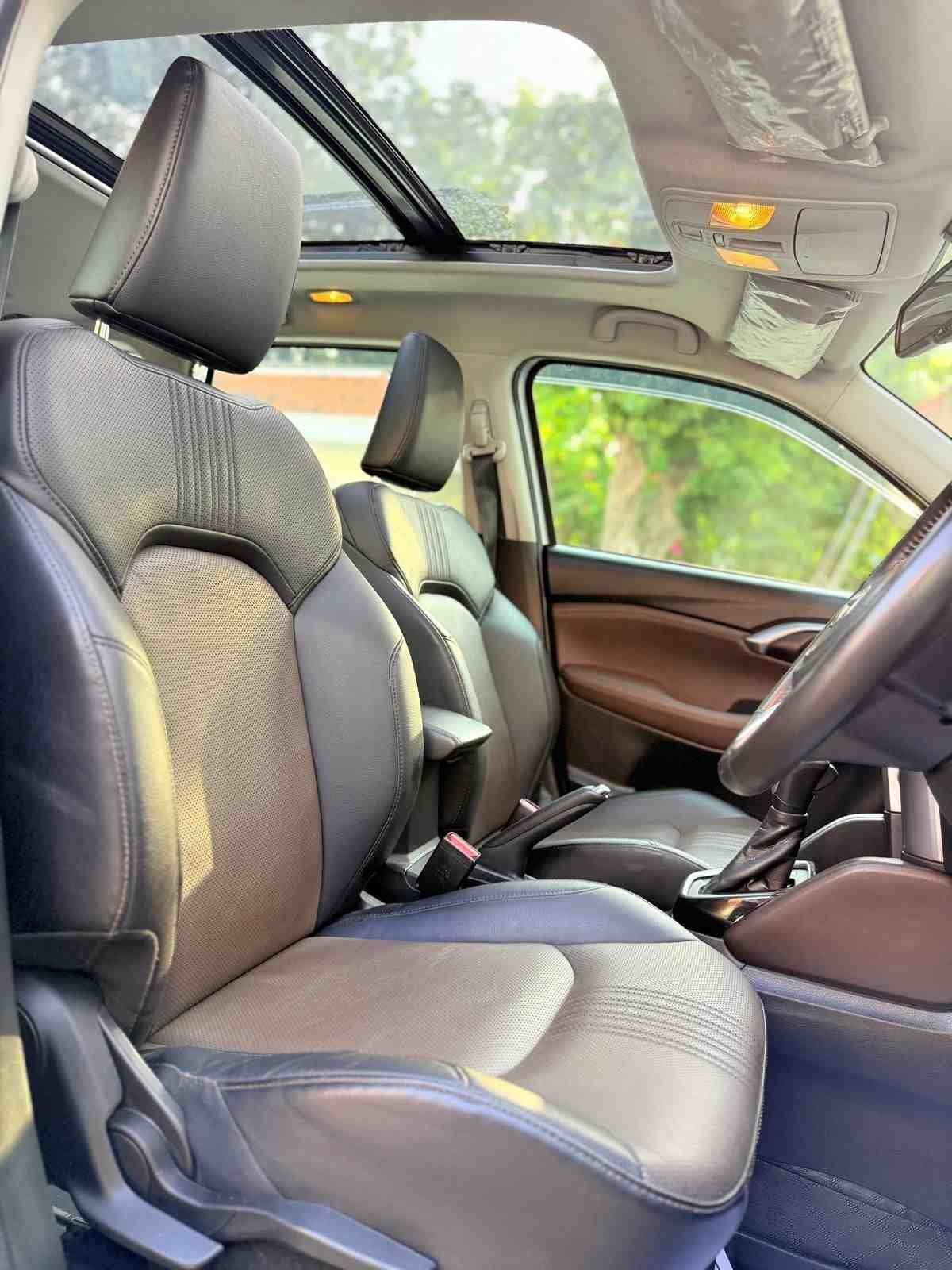 Toyota Hyryder V Hybrid - Image 5