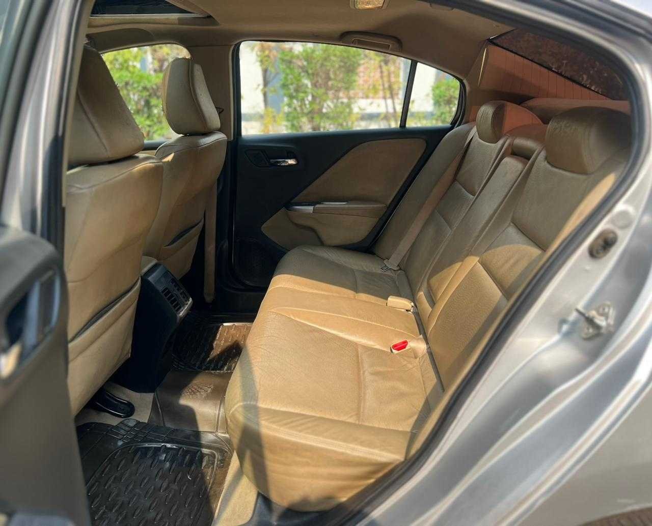 Honda City VX Petrol Manual - Image 4