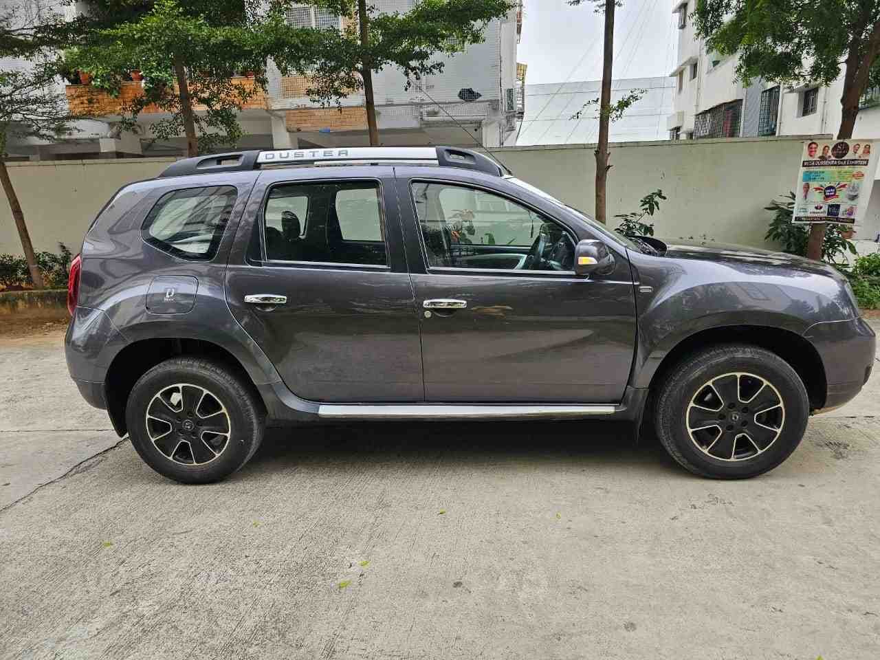 Renault Duster RXZ Diesel Automatic - Image 5
