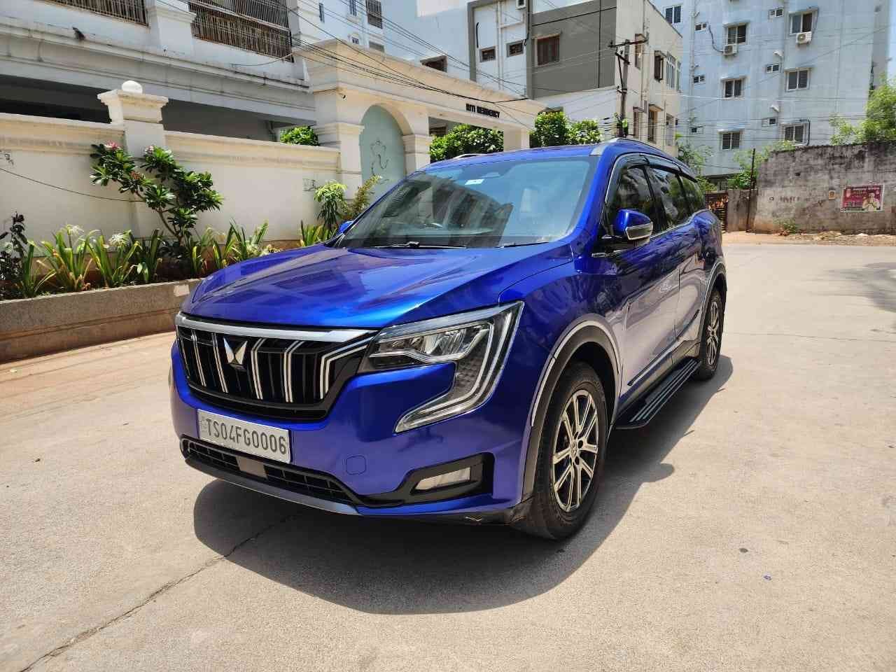 XUV 700 AX7L Diesel Automatic - Image 2