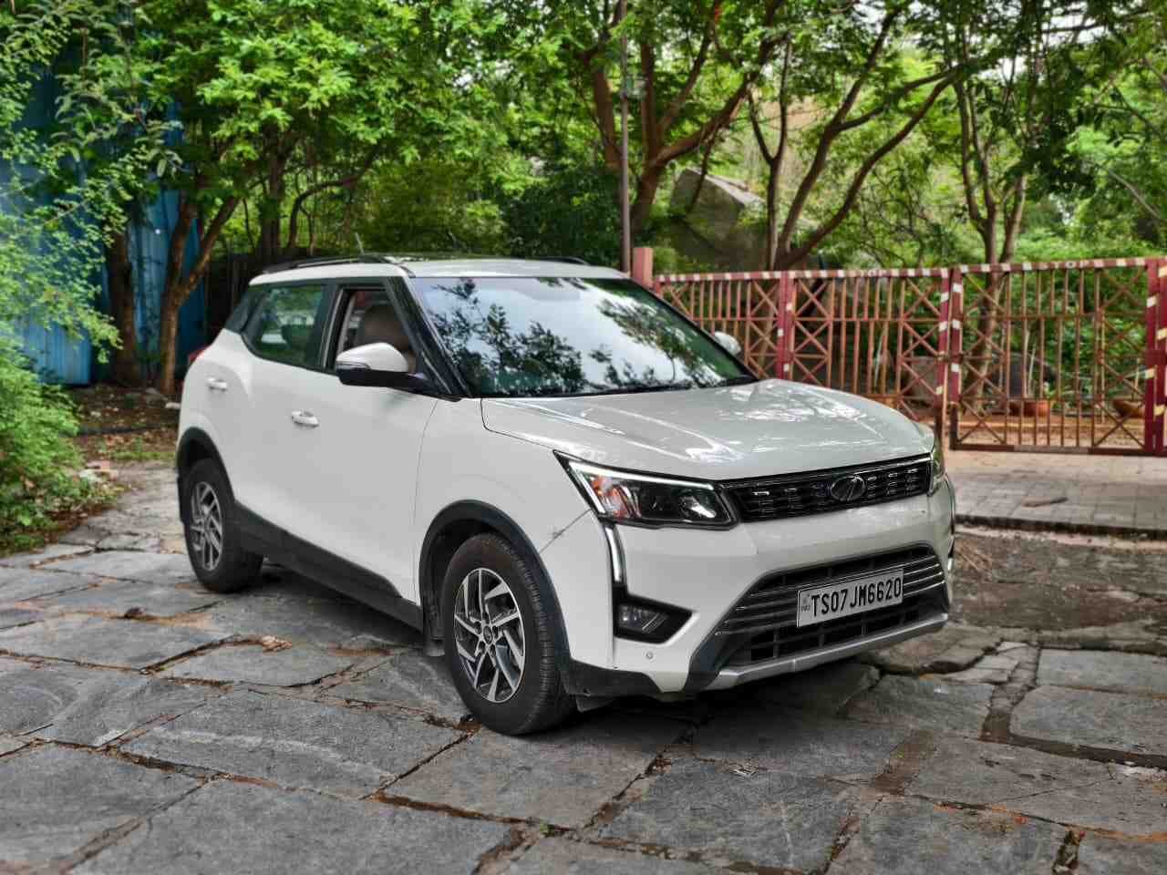XUV300 W8 Diesel Manual 2022