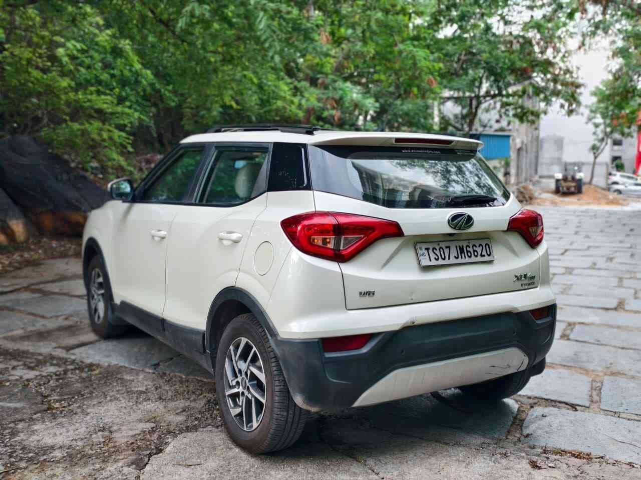 XUV300 W8 Diesel Manual 2022 - Image 5