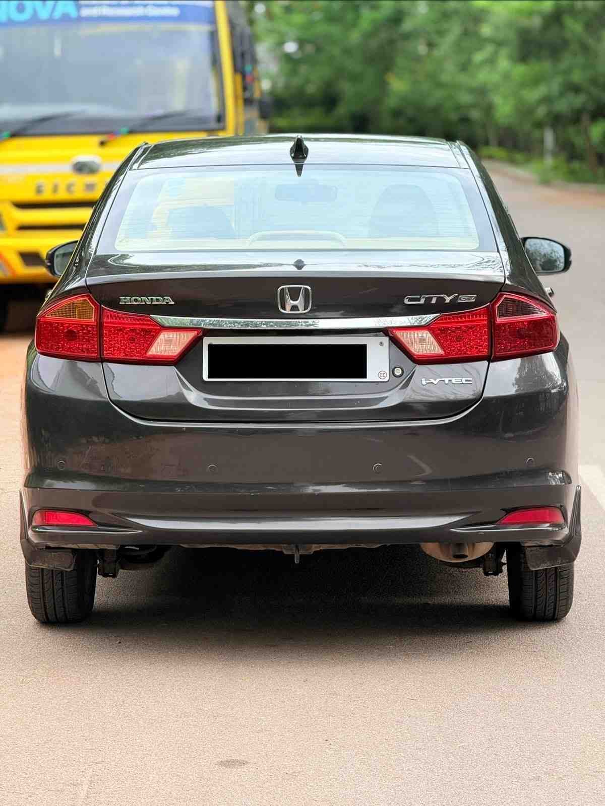 Honda City Petrol Automatic CVT - Image 3