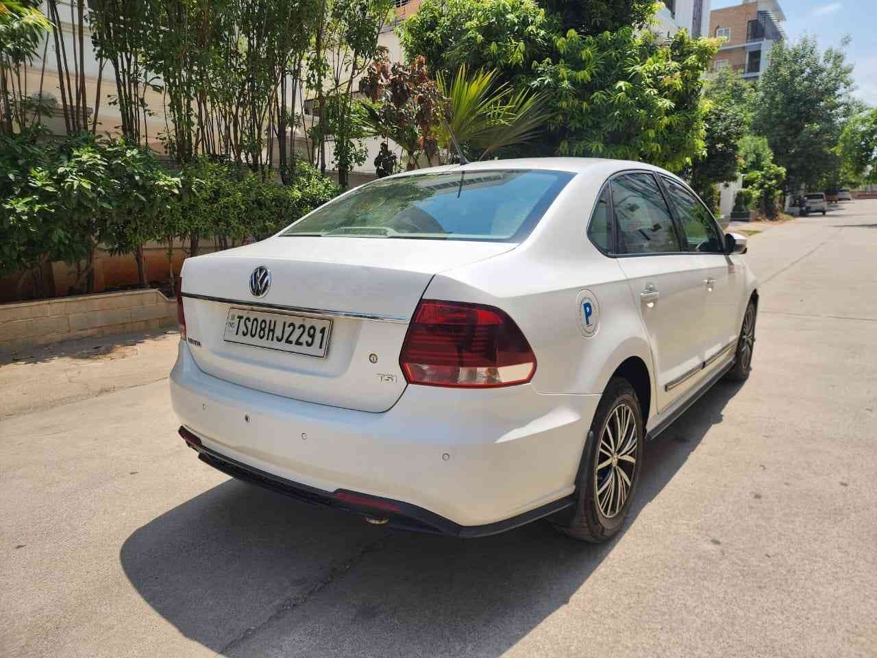 Volkswagen Vento TSi  AT 2021 - Image 6