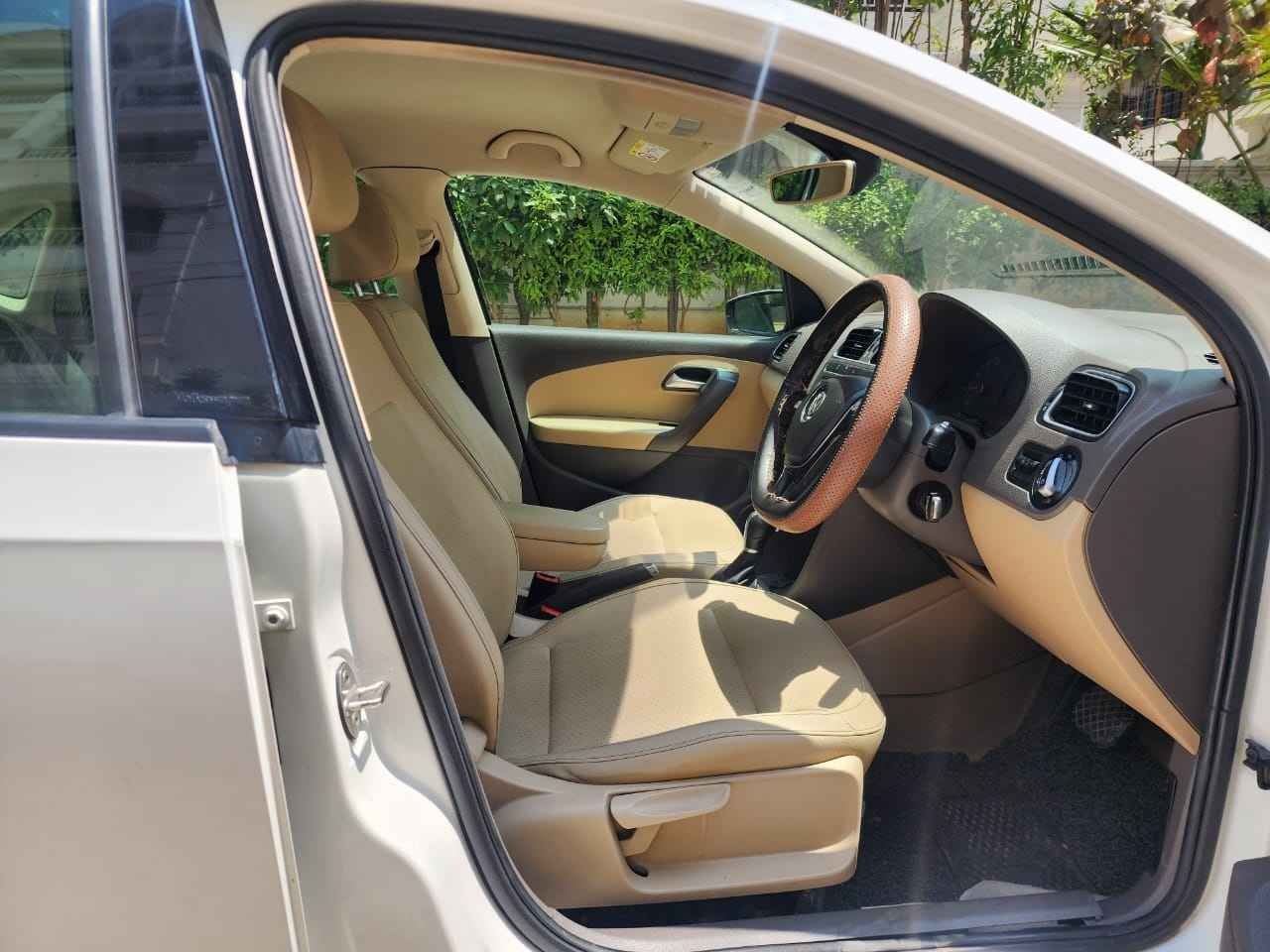 Volkswagen Vento TSi  AT 2021 - Image 9